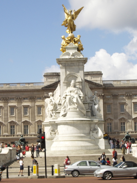 Victoria Monument, Buckingham Palace, July 27, 2007