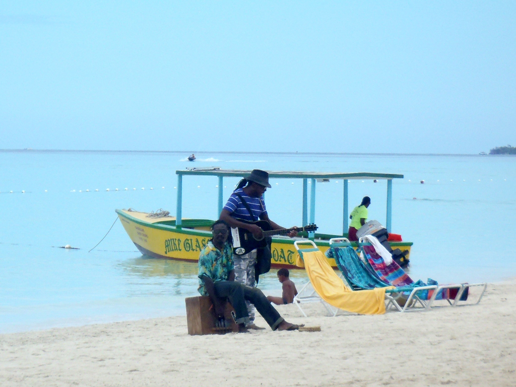 Reggae Rastas Nirvana Beach Negril February 14, 2013