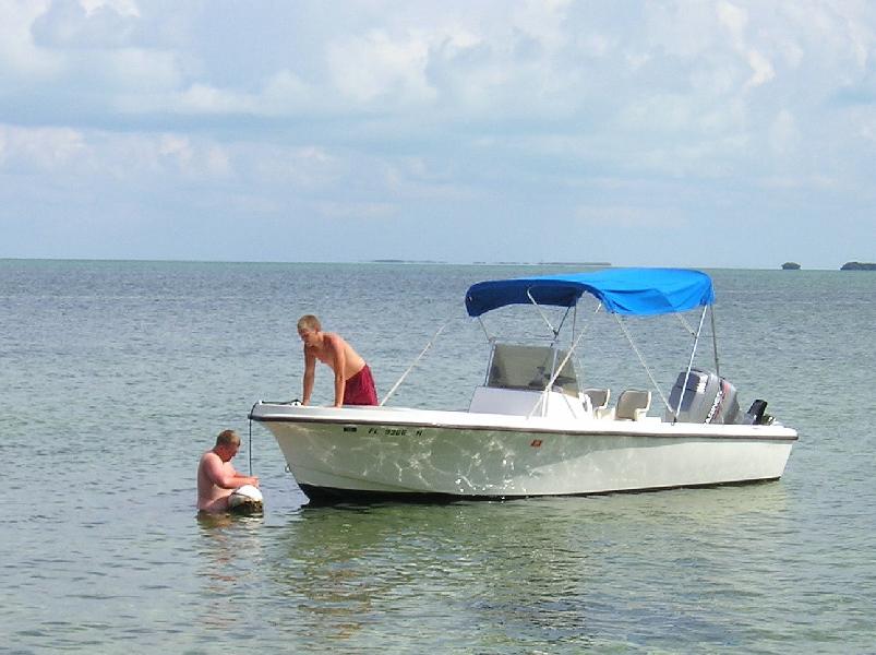 Jimmie & Ben, unraveling the secrets of the Moring Buoy, Lookout Lodge, 07/17/04